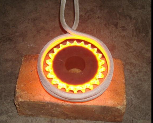Equipamento de aquecimento por indução de engrenagens grandes de 50kw com resfriamento de dente único superfrequência de áudio