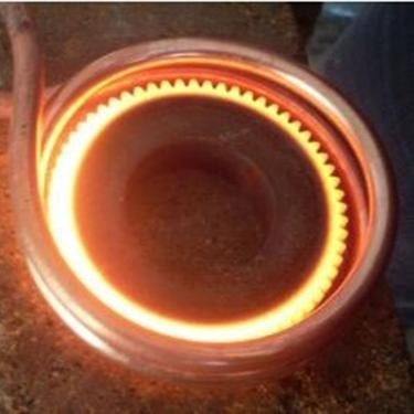 O aquecimento de indução da engrenagem 35KHZ que extingue extingue o equipamento da máquina do endurecimento